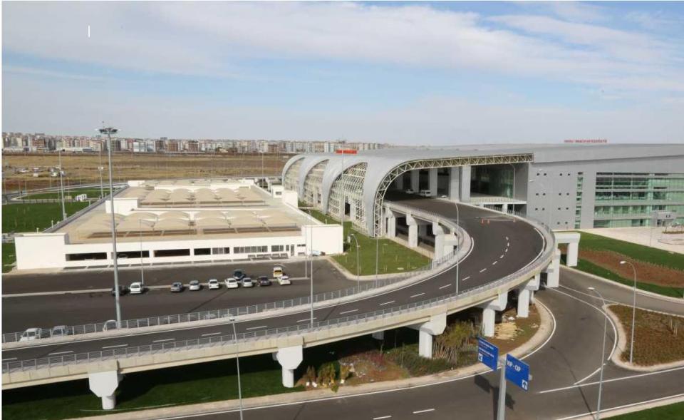 Diyarbakır Havaalanı Terminal Binası ve Giriş Nizamiyesi 1