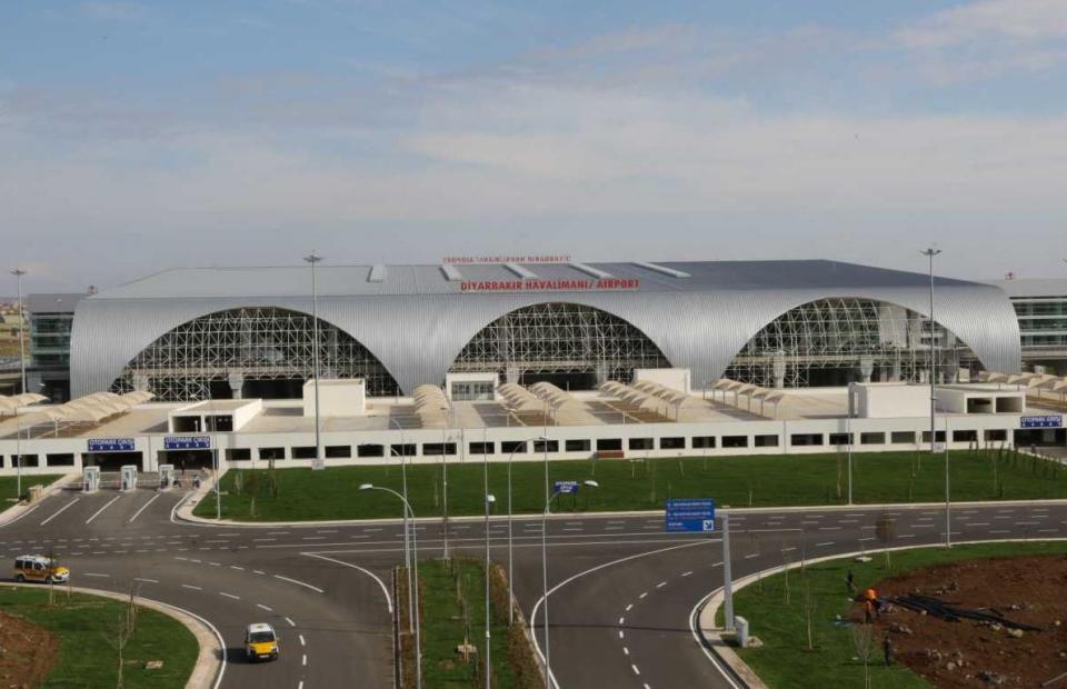 Diyarbakır Havaalanı Terminal Binası ve Giriş Nizamiyesi 3